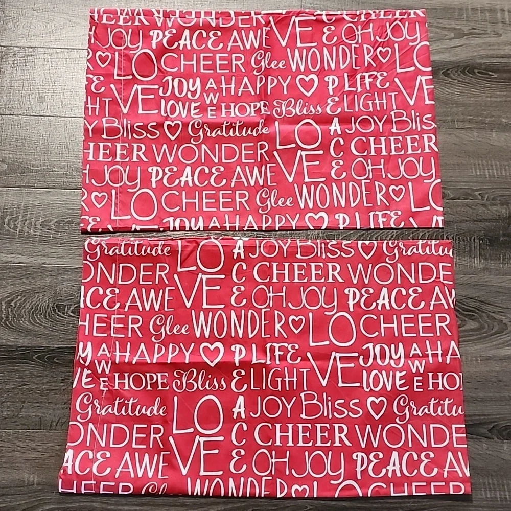 🎉 2 Pillow Cases 🎉